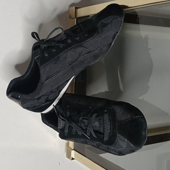 Coach Hilary black signature monogram tennis shoes size 8 - Picture 1 of 15